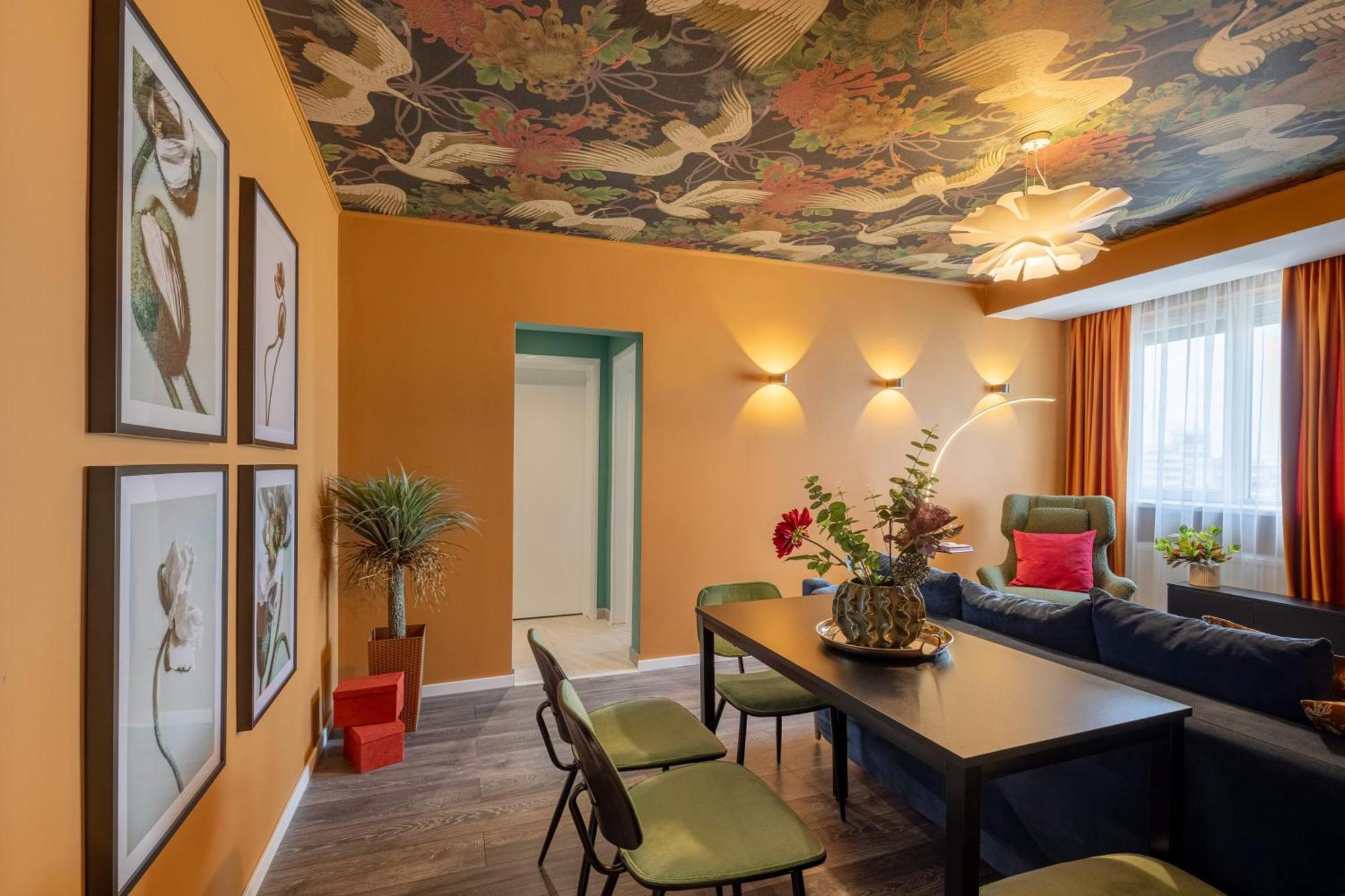 Holt - Lucky Cranes Appartement Boekarest Buitenkant foto